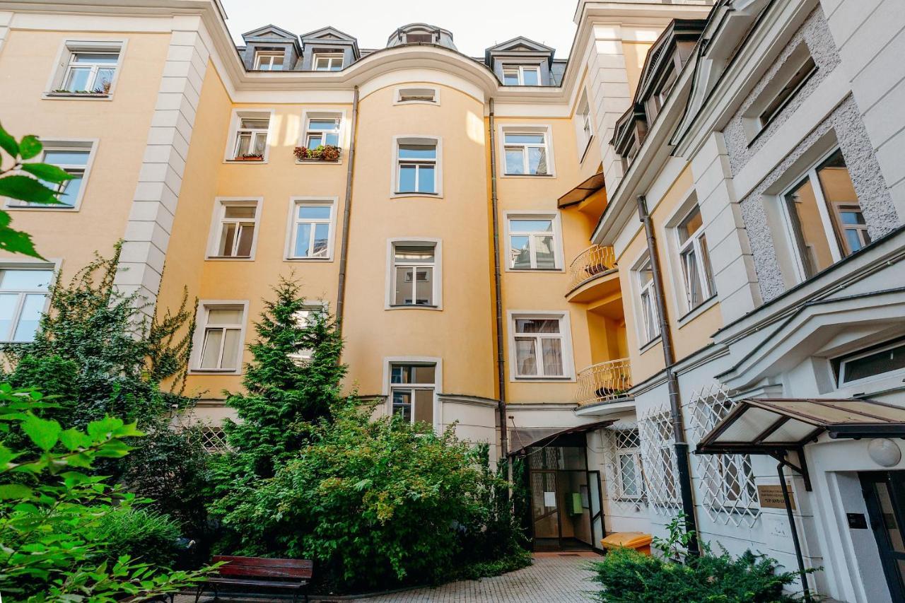 Shortstaypoland Jana Pawla Varsó Kültér fotó